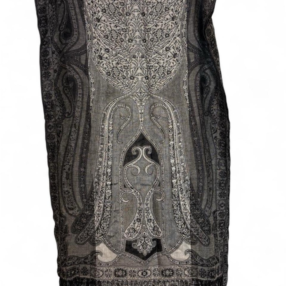 Croft and Barrow lightweight grey and black paisley scarf/shawl